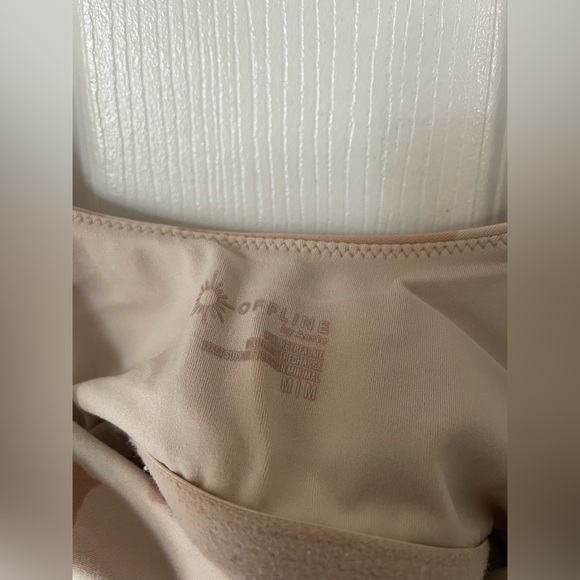 AERIE offline camo tank - Picture 2 of 2